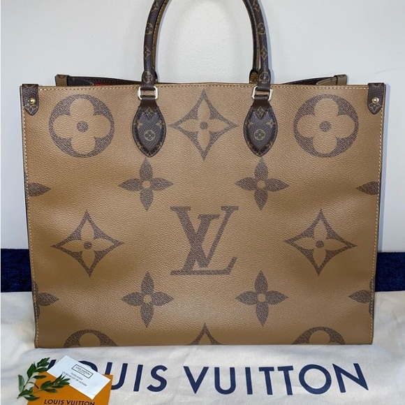 SOLD ❤️LV GM On the Go reverse monogram - Picture 10 of 10